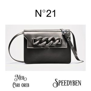 No.21 Chunky Chain Daft Crossbody Bag